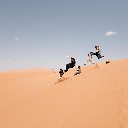 Hotel Luxury Maktoub Merzouga Exterior foto