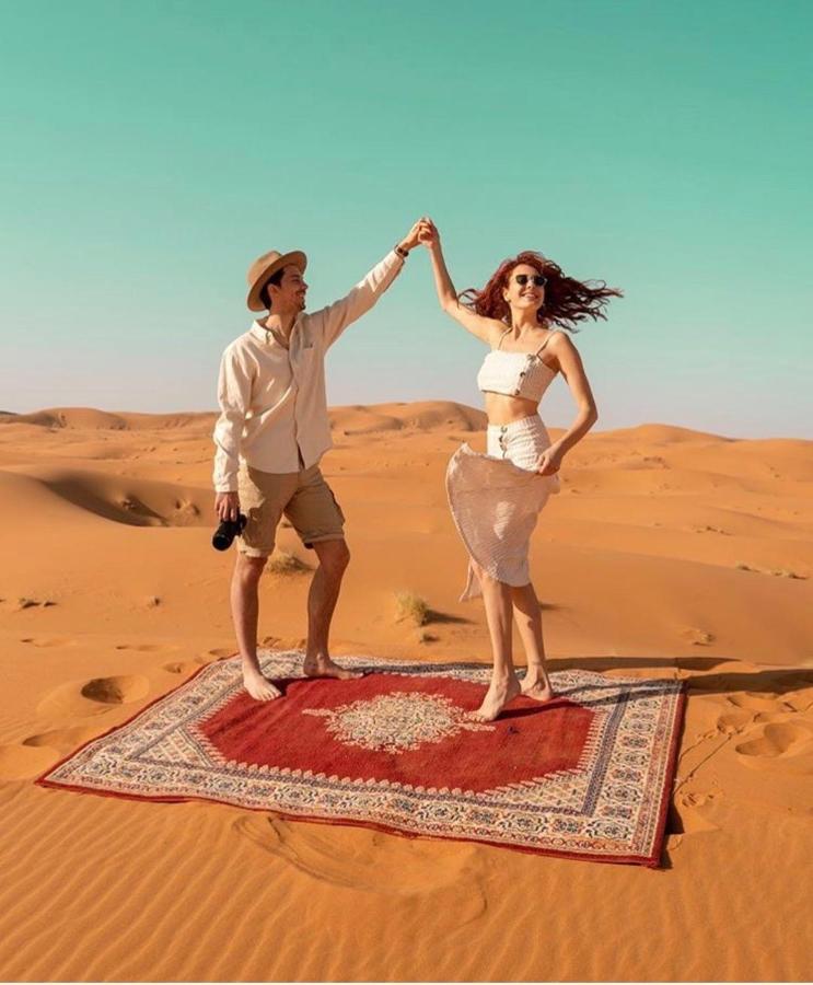 Hotel Luxury Maktoub Merzouga Exterior foto